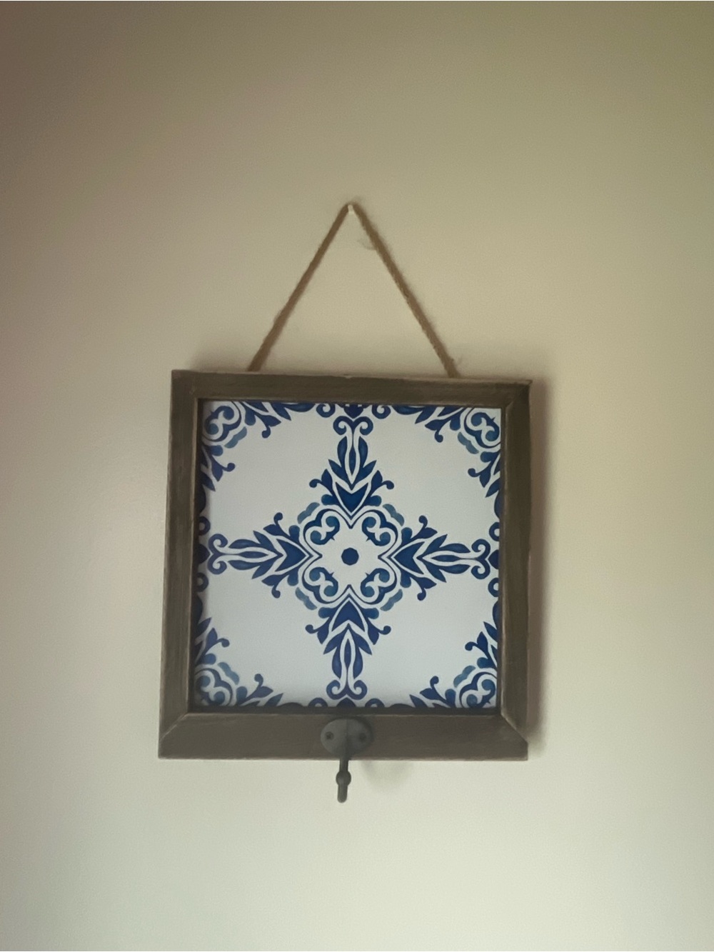Blue and White Decorative Wall Tile Hook